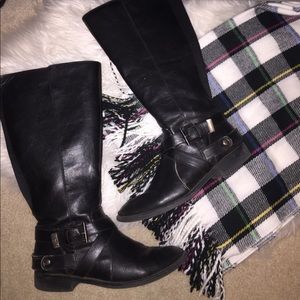 Black riding boots