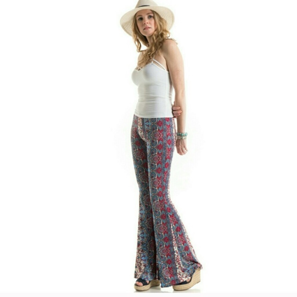 Paisley Printed Bell Bottom Pants Size Large NWT