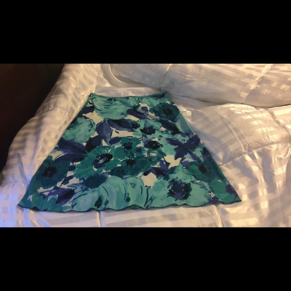 Knee length skirt