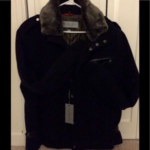 Men’s winter jacket     New ~ never worn