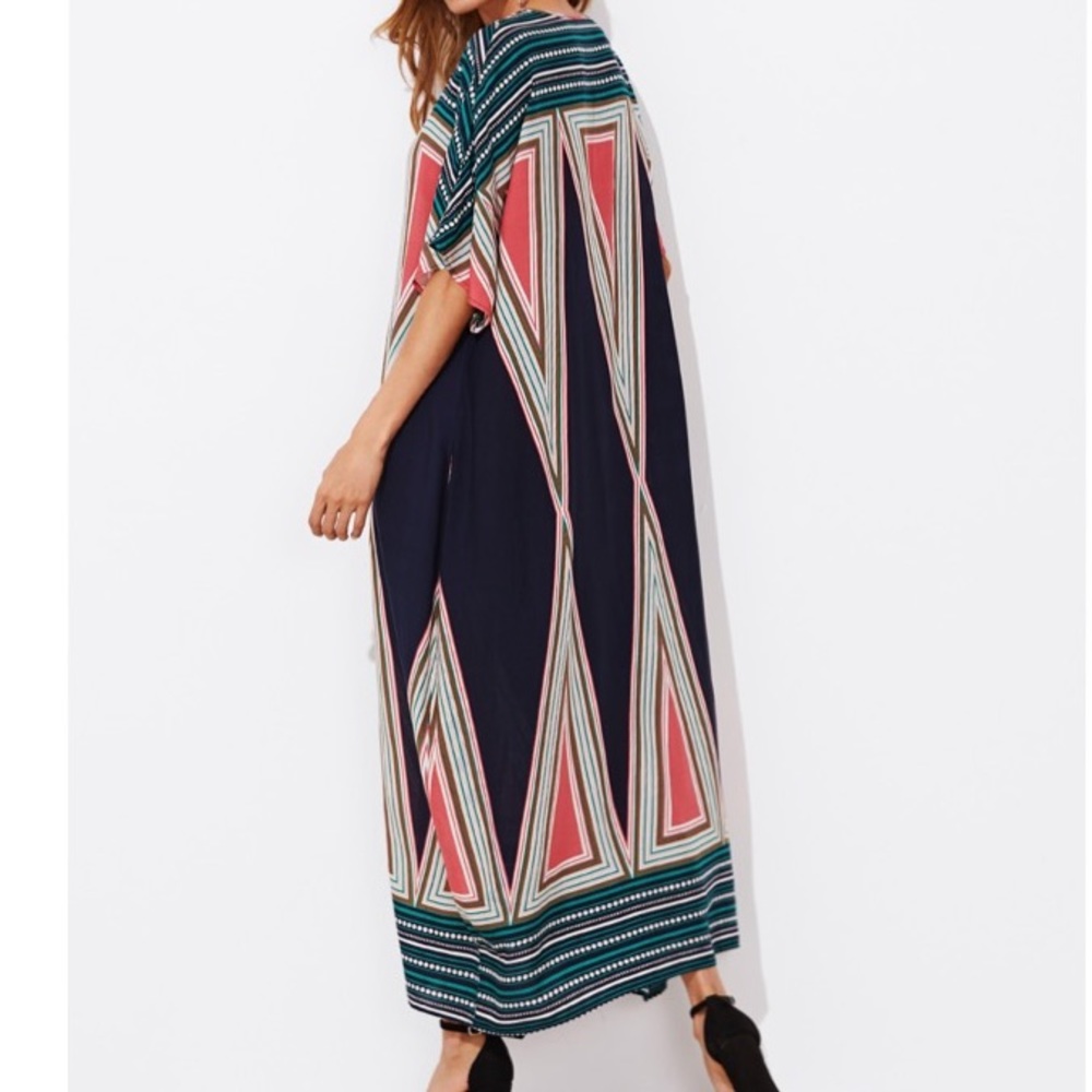 ✨ONE LEFT ✨PRINT TUNIC MAXI DRESS - Picture 3 of 3