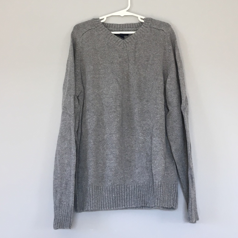 Gap gray sweater