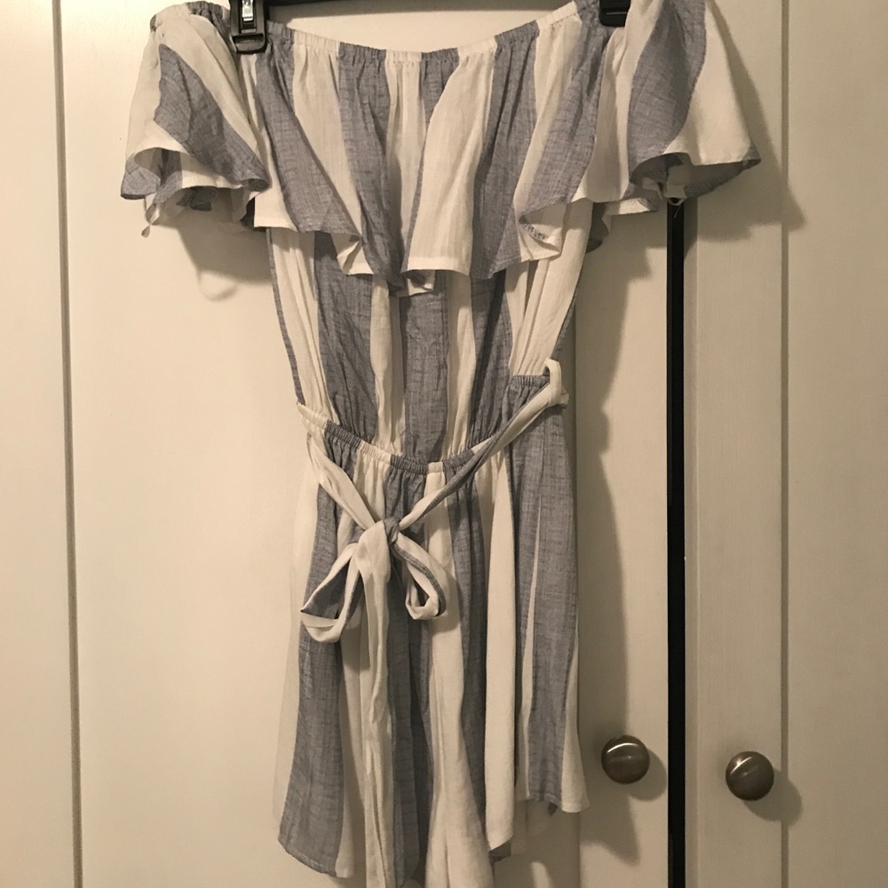 LF Seek the Label off the shoulder romper