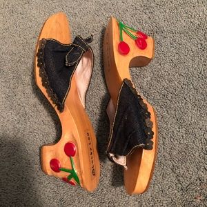 Lucky Lou | Cherry Heels