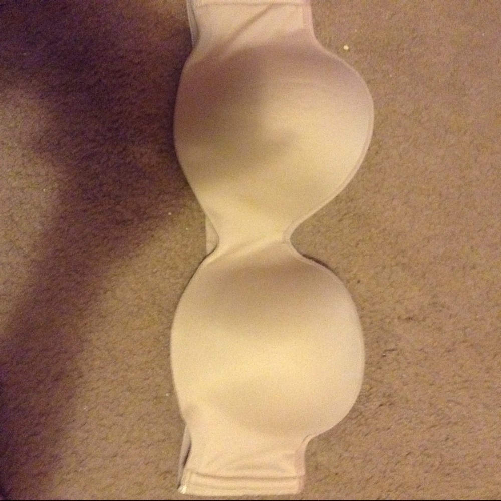 Nude strapless bra