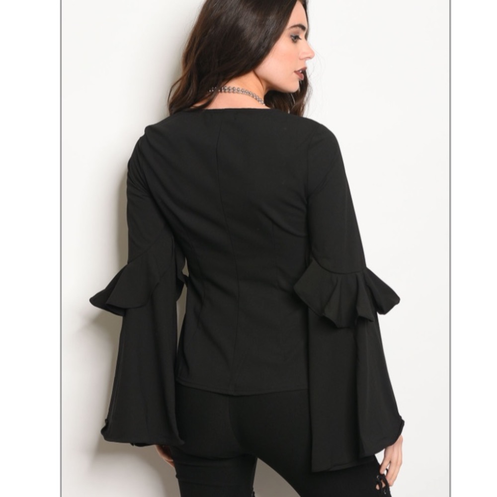 LAST ONE! Lace up blouse with bell sleeves - Picture 2 of 5