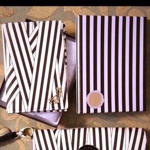 Henri Bendel card holder