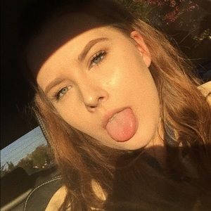 Meet your Posher, Amber