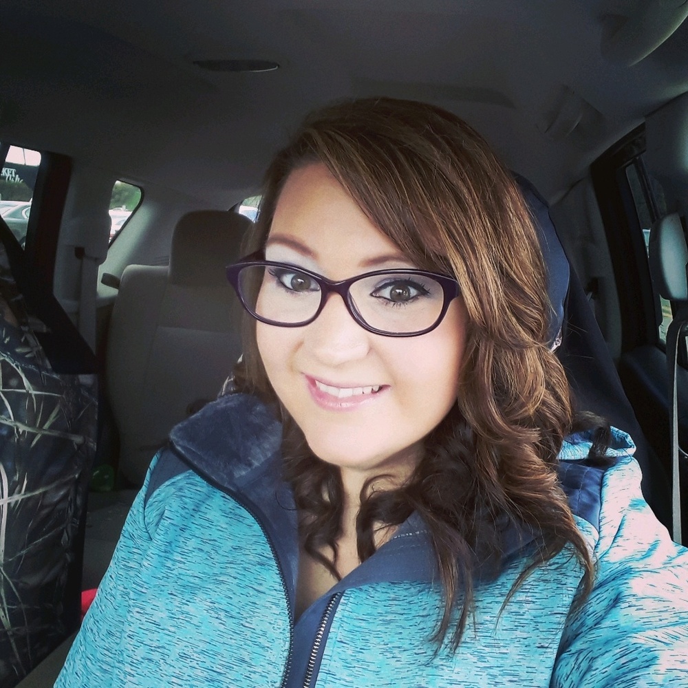 Meet your Posher, Andrea