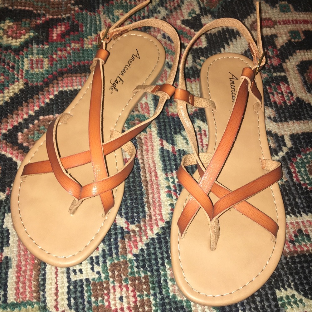 American Eagle cross over sandal
