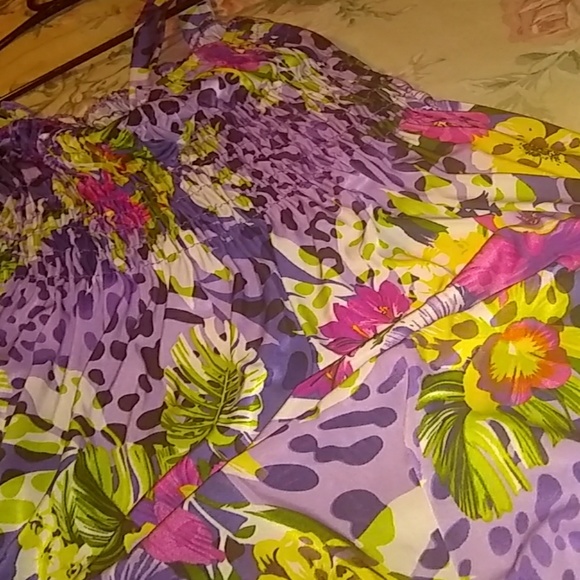 Patterned Dress - Picture 2 of 2