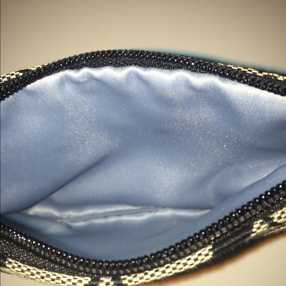 Adorable coach wristlet - Picture 2 of 5