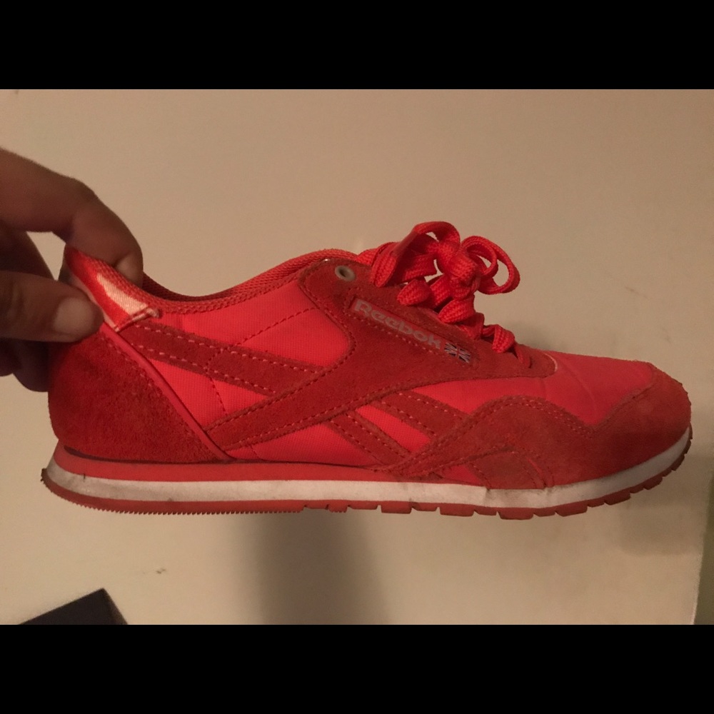 Orange reebok sneakers size 7.5