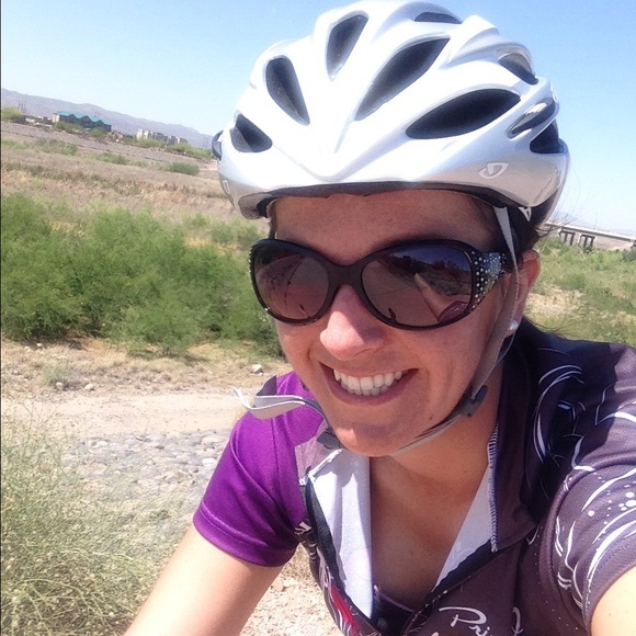 Meet your Posher, Kristen - Picture 1 of 1