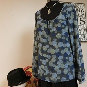 Mossimo flowy top