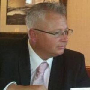 Meet your Posher, Raymond