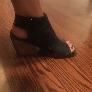 OTBT BLACK BOOTIES