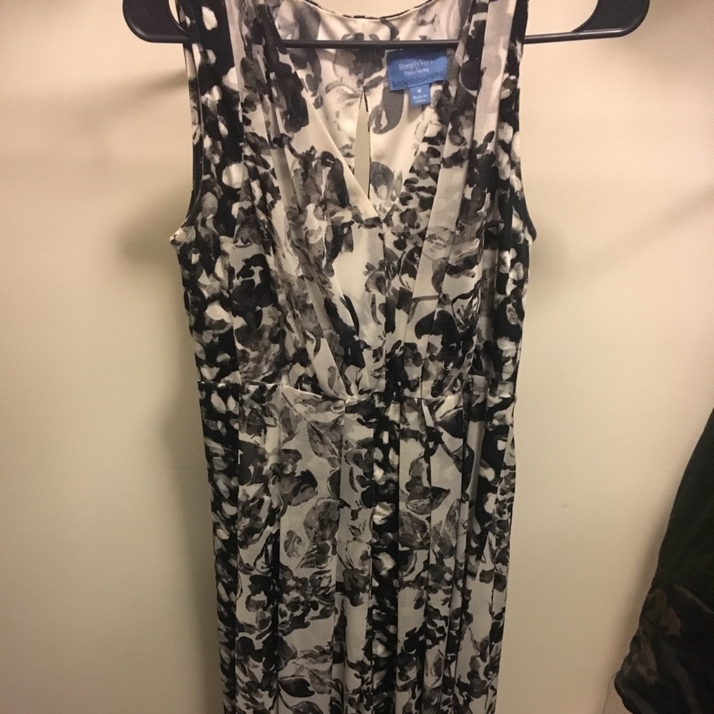 Simple Vera high-low dress