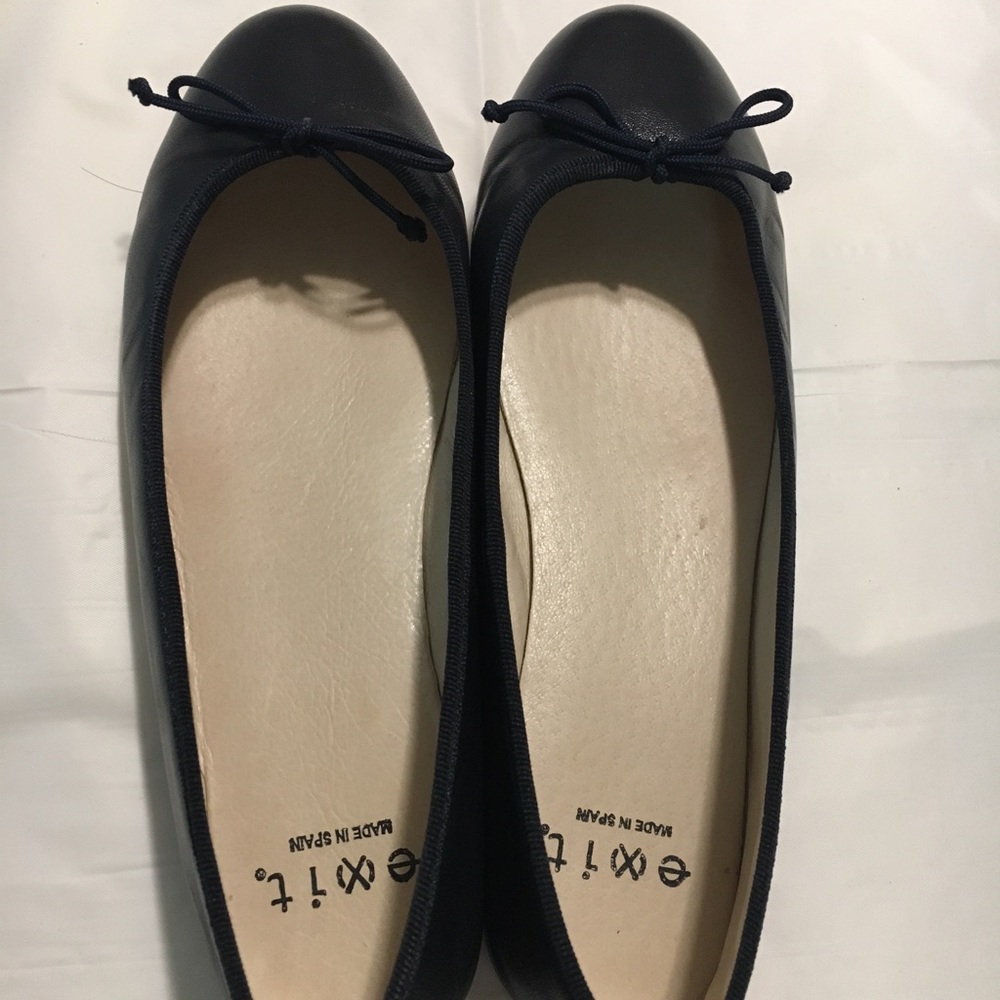 Exit European shoes