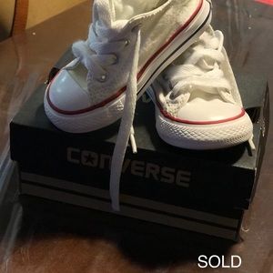 Converse infant white sz 5