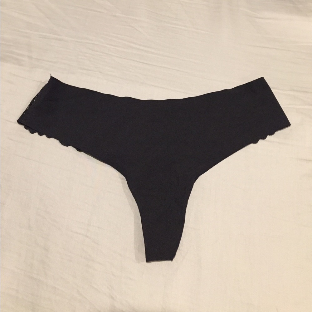 NWOT VS PINK Lace Back No-Show Thong