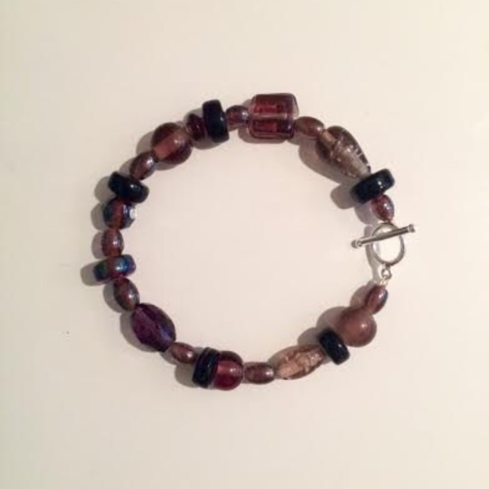 Purple and black glass beaded bracelet