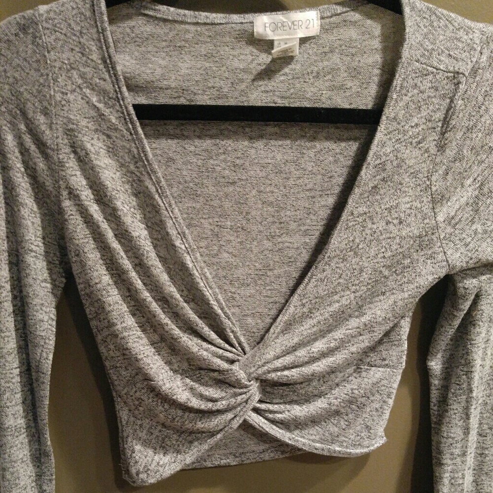 Long sleeve crop top