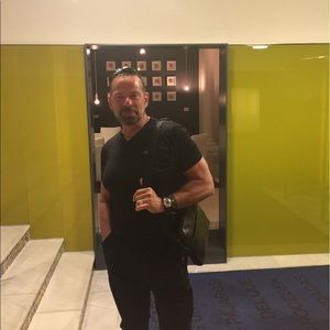 Meet your Posher, Joel