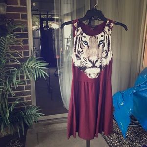 Maroon Skater Tiger face dress size Medium