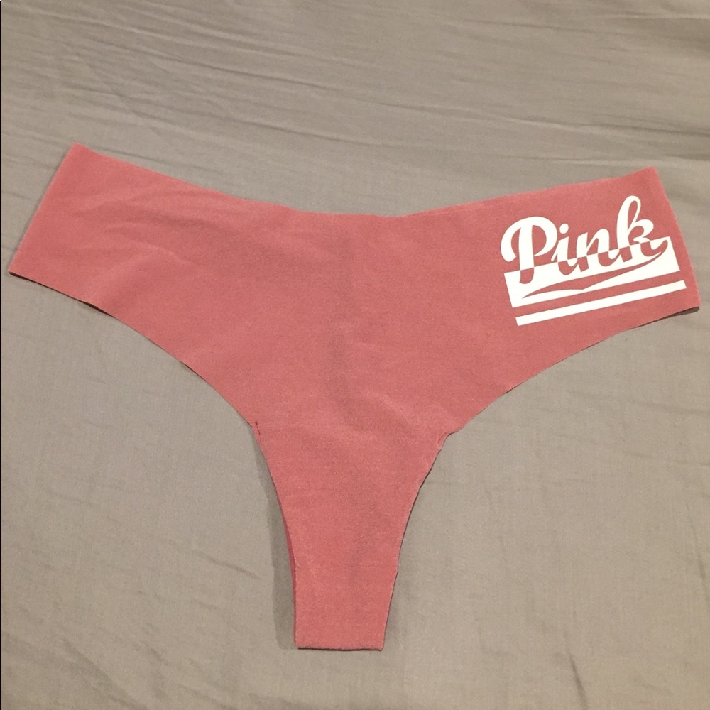 NWOT VS PINK No-Show Seamless Thong