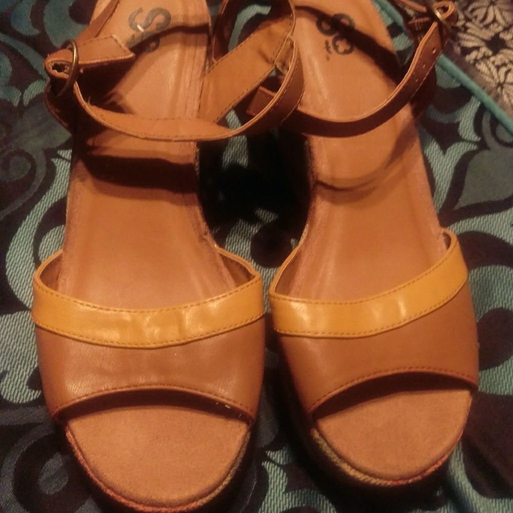 SO Earth Tune Stripped Espadrilles