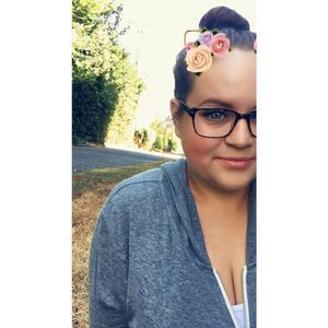 Meet your Posher, Jenny