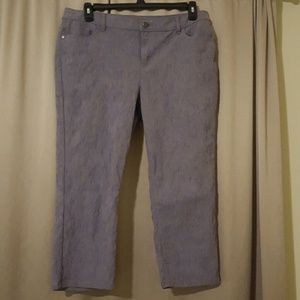 Lavender stretch capris