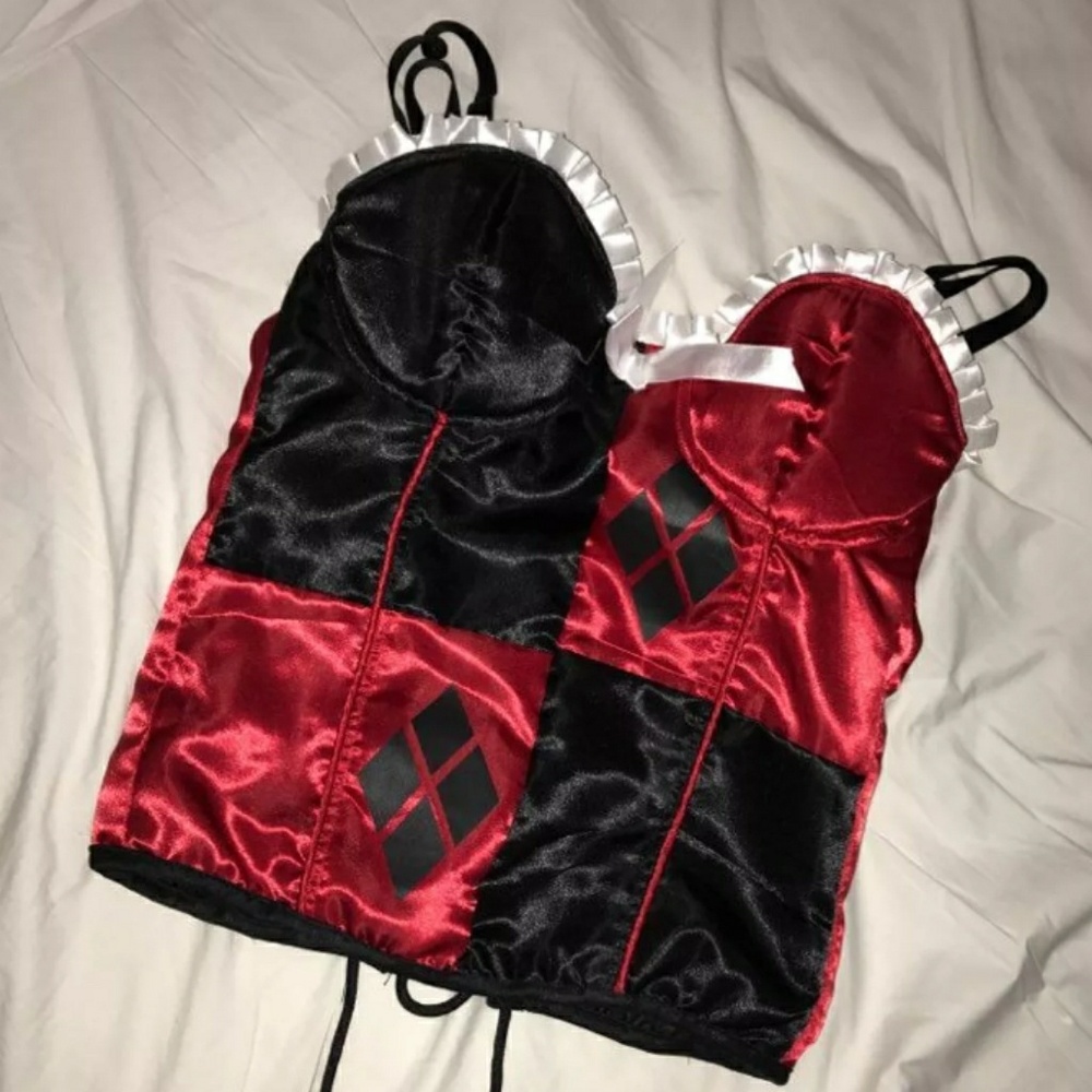 NWOT Halloween Harley Quinn Top