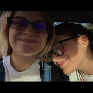 Meet your Posher, Devin