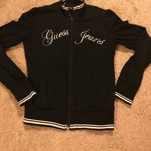Adorable guess sweatshirt 💥