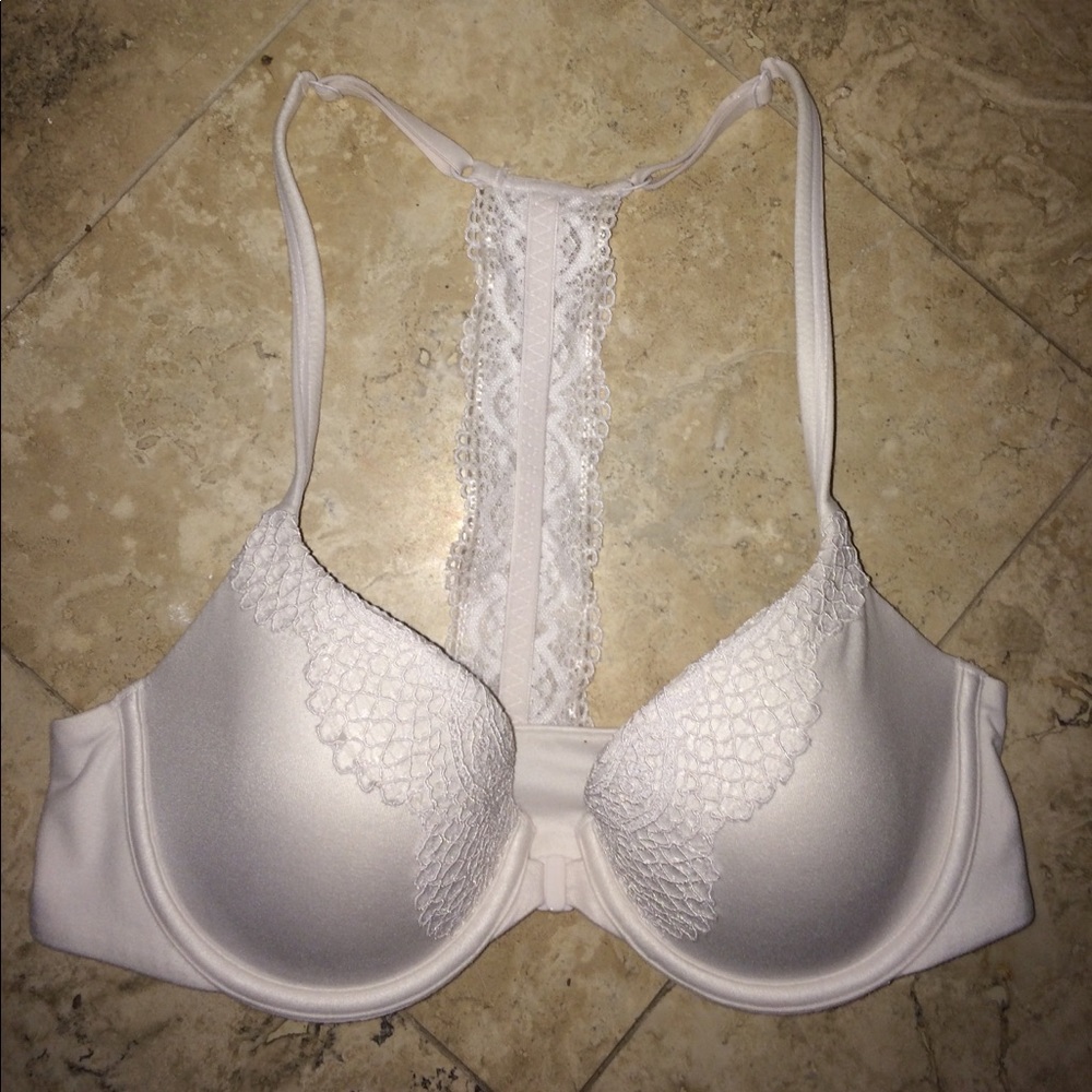 🌵SOLD🌵
Victoria’s Secret Bra