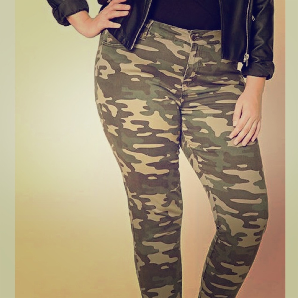 Forever 21 + Camo Skinny Jeans