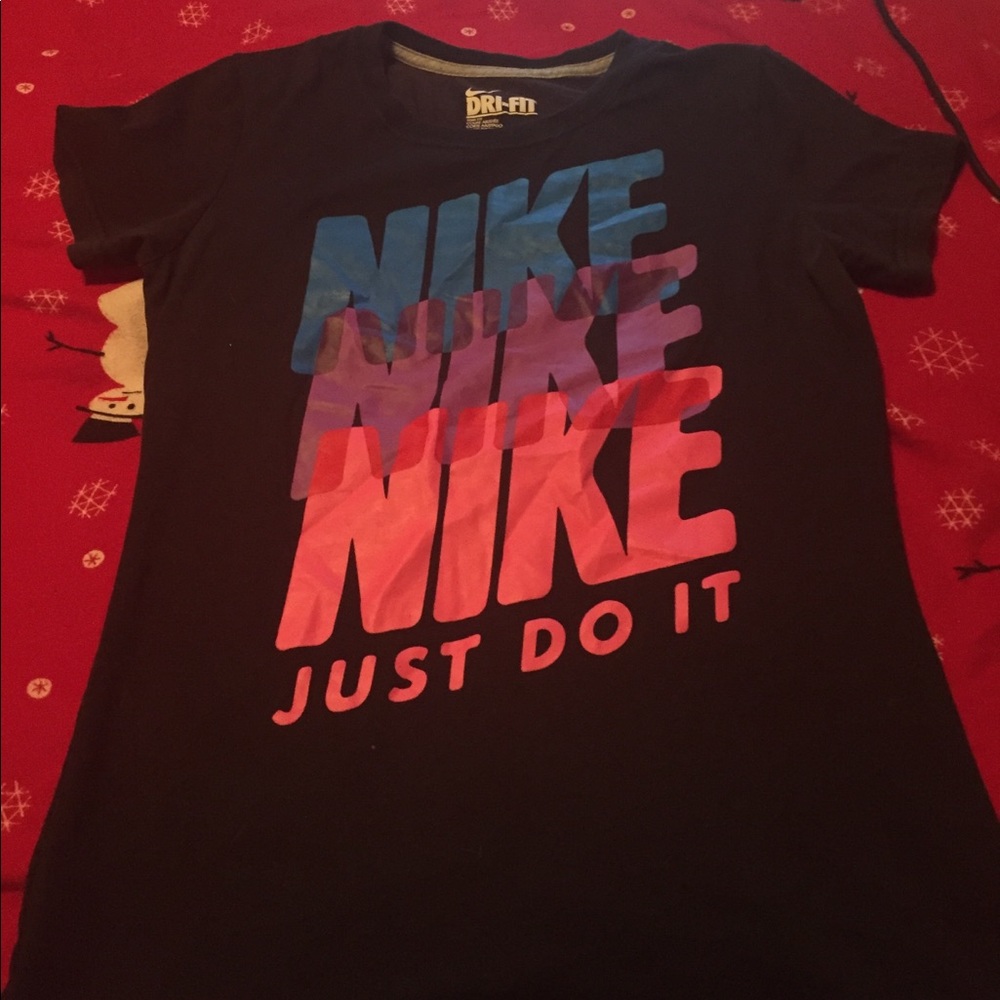 Nike t-shirt