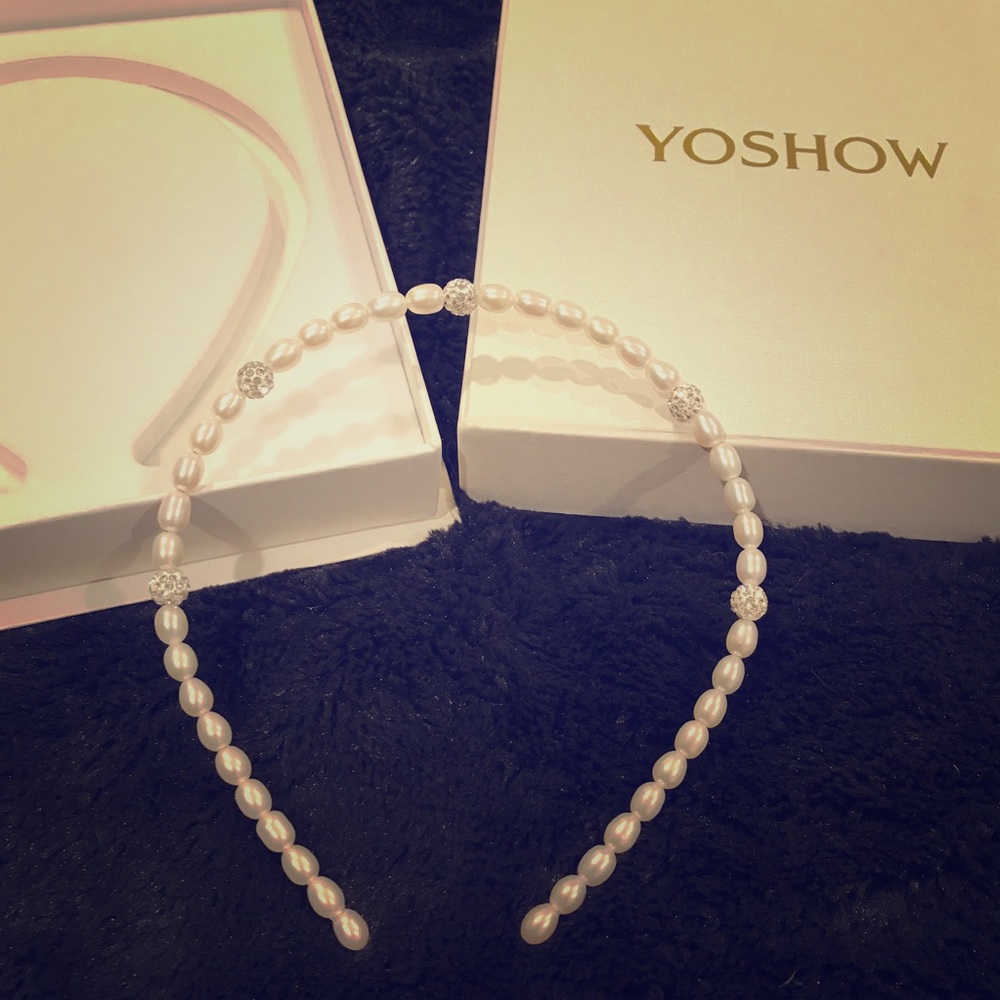 Bridal pearl hair band Jewelry accessory