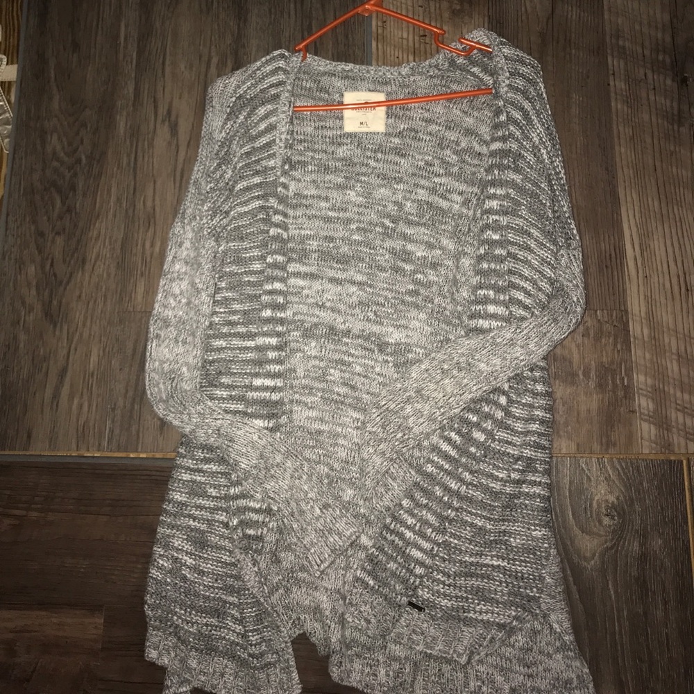 Hollister gray and white sweater