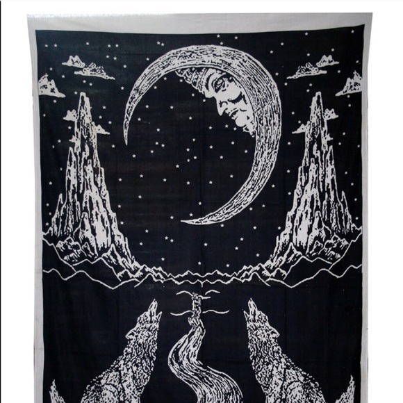 1 LEFT! The Moon Tarot Card Wall Tapestry 🐺🌙 - Picture 2 of 6