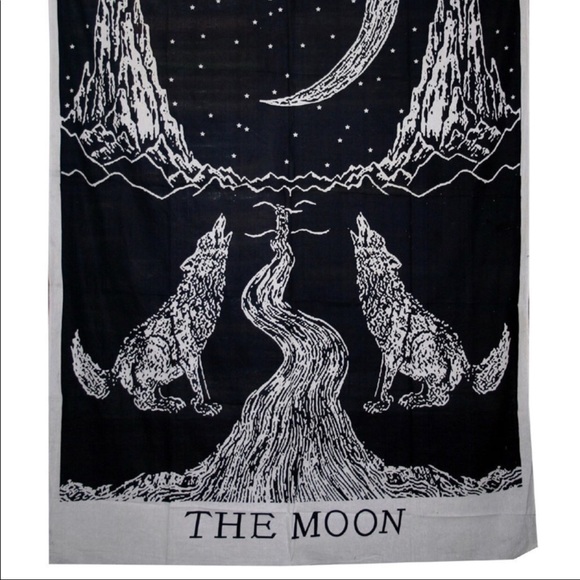 1 LEFT! The Moon Tarot Card Wall Tapestry 🐺🌙 - Picture 3 of 6