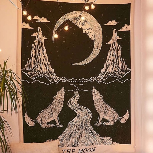 1 LEFT! The Moon Tarot Card Wall Tapestry 🐺🌙 - Picture 4 of 6