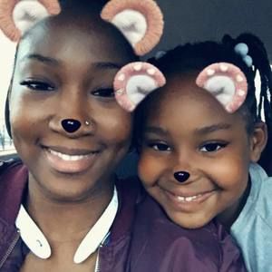 Meet your Posher, Tarra