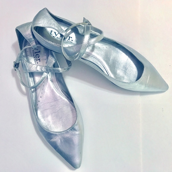 Richard Tyler Shoes - Richard Tyler silver princess ballet flats