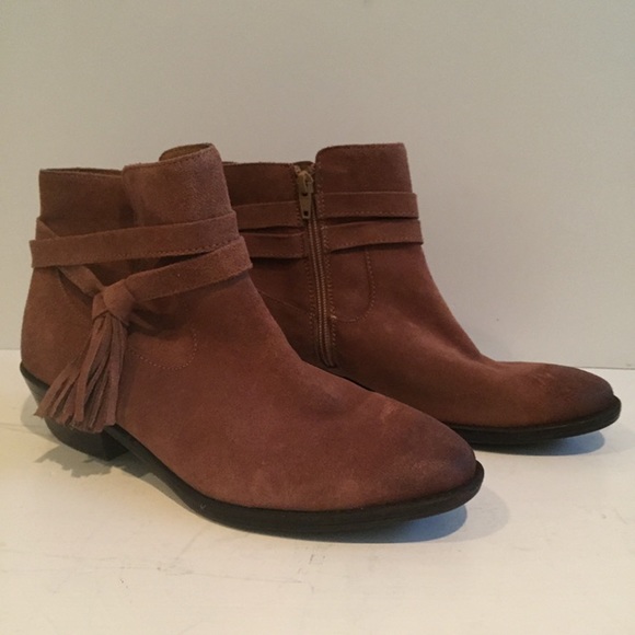 sofft saige suede bootie