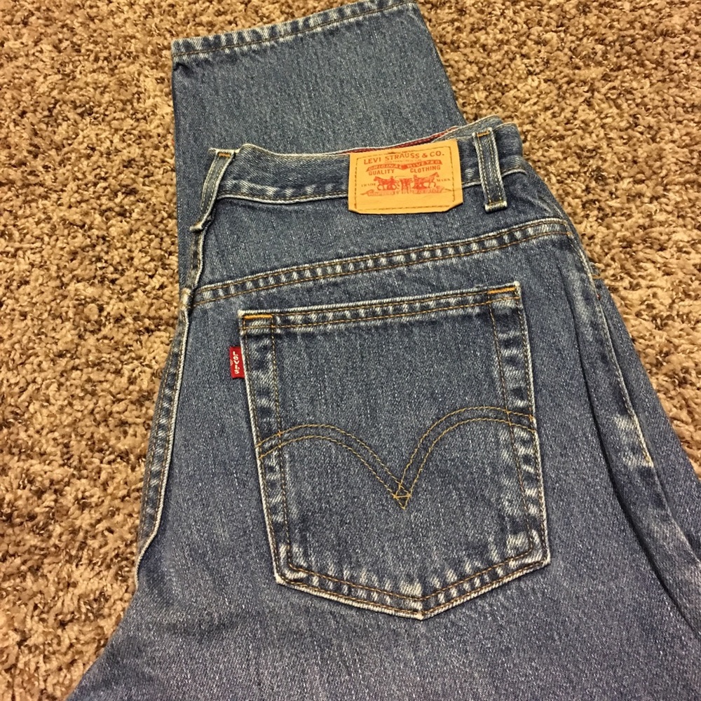 Levi’s 550 Mom jeans