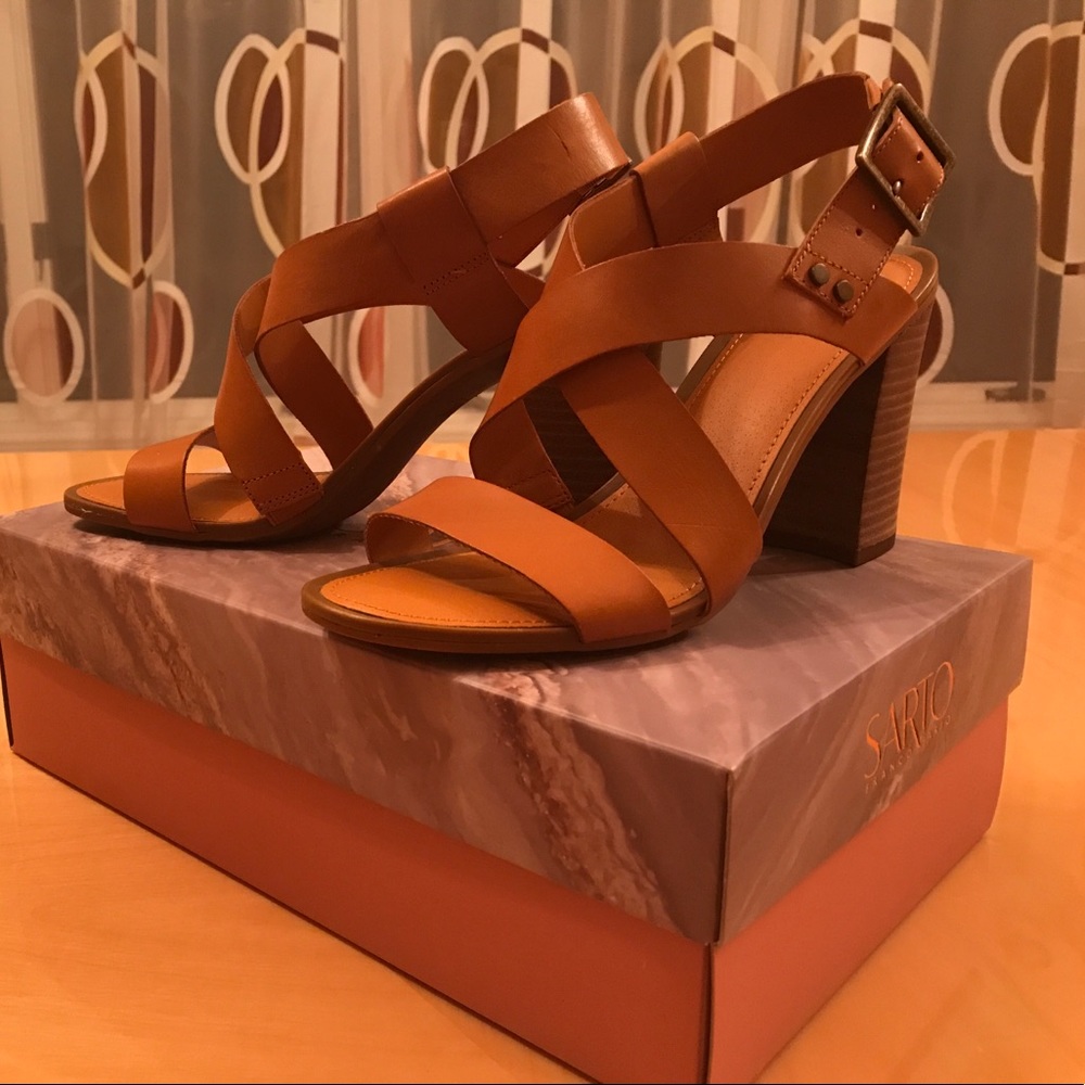 NWB Franco Sarto Sabine Block Heel Sandal Size 8