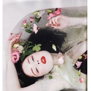 Meet your Posher, Val